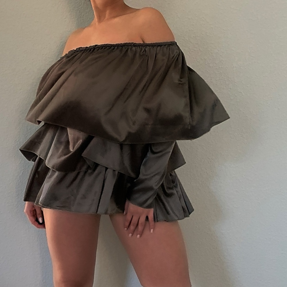 Nasty Gal 3 tier ruffle shoulder less dress - never worn